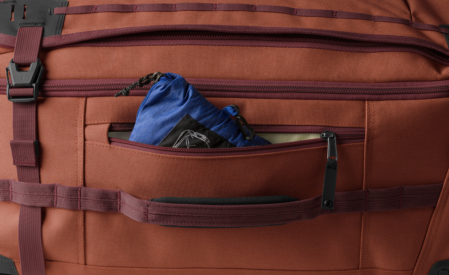 Sequoia Red 27 Luggage Size